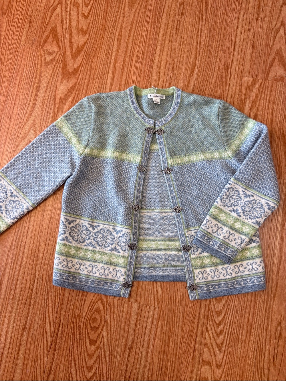 Vintage Susan Bristol Blue & Green patterned wool cardigan with silver clasps